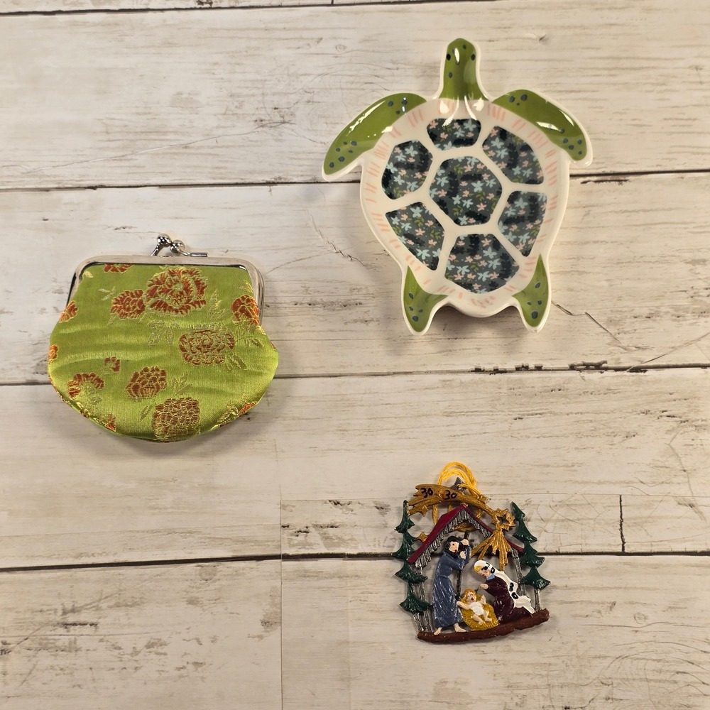 Karma Gifts Turtle Trinket Tray Floral Coin Purse & Nativity Ornament Bundle